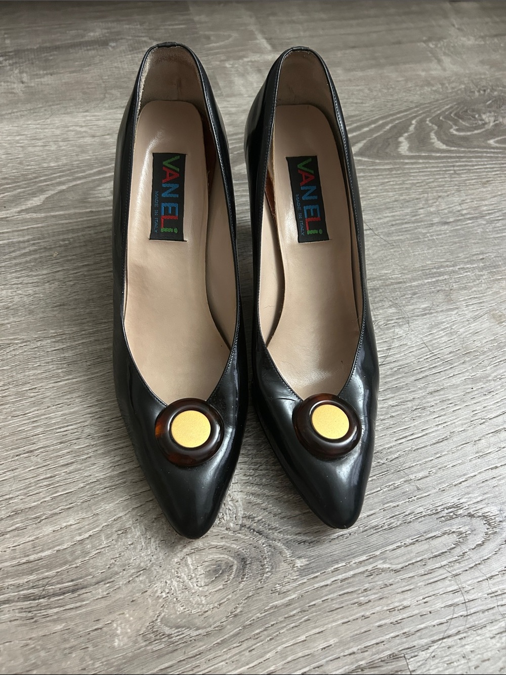 VTG Retro Vaneli Black Pointed Toe Leather Pumps with Lucite and Gold Accent